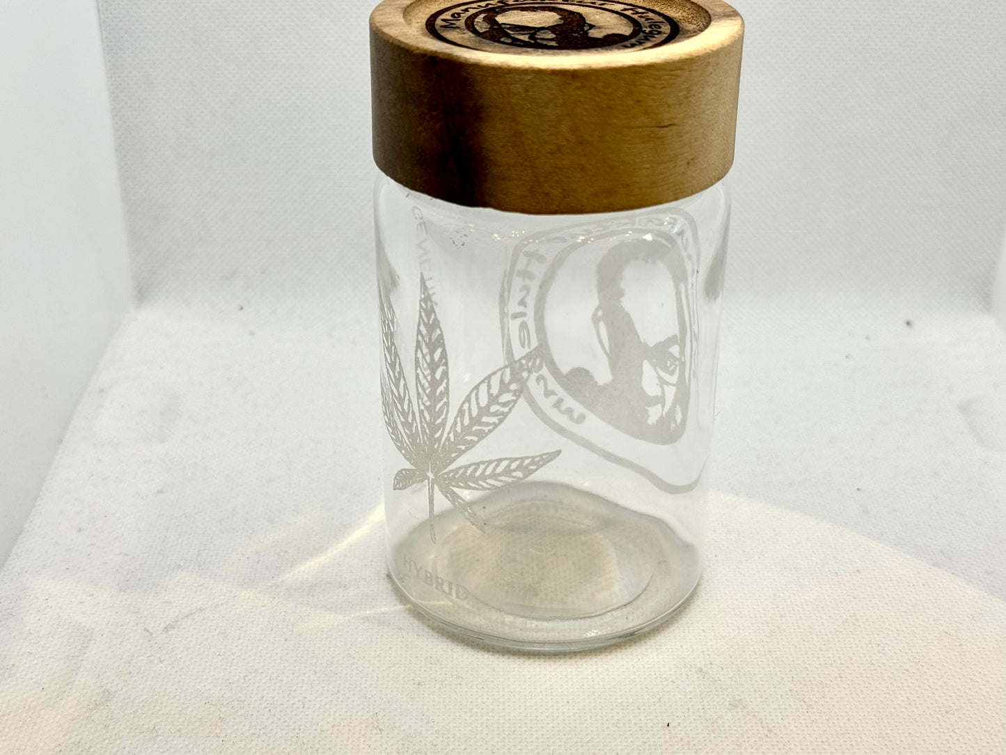 Vorratsglas mit Holzdeckel, Klarglas mit Gravur