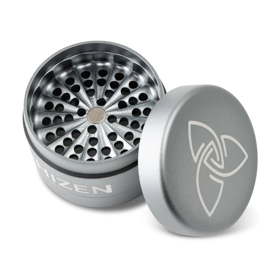 Grinder Hizen Alu ohne Zähne – Silber 6,3 cm
