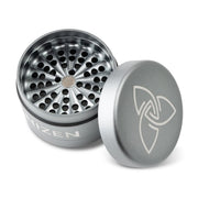 Grinder Hizen Alu ohne Zähne – Silber 6,3 cm